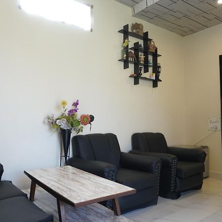 Farsal Villa Srīnagar Exteriér fotografie