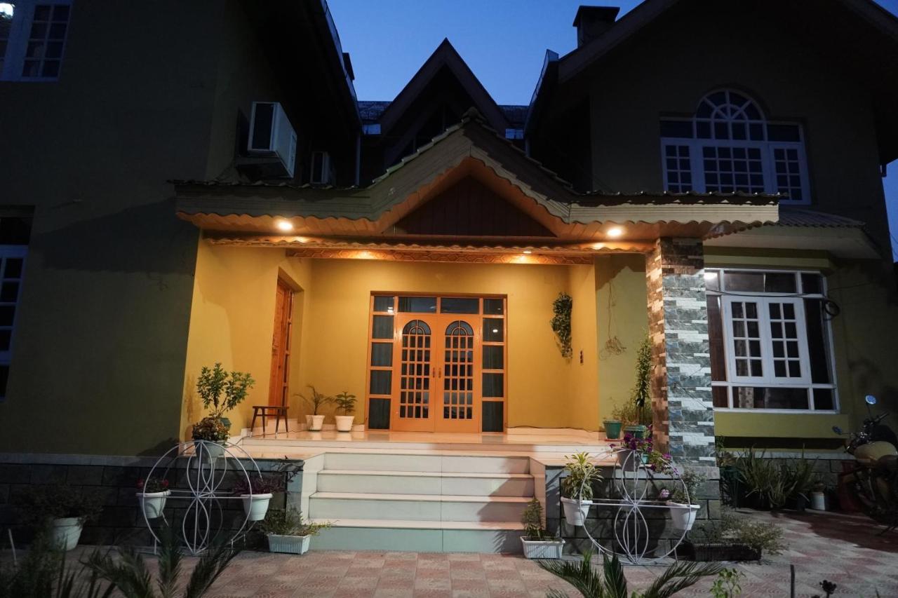 Farsal Villa Srīnagar Exteriér fotografie